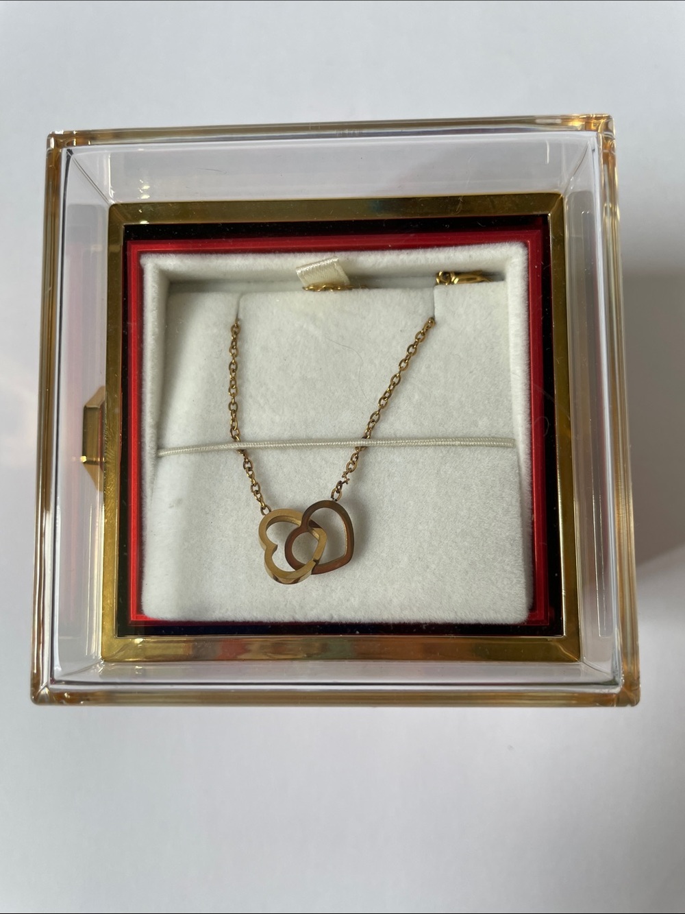 NIB La Rosé Jewelry Red Rose Display Box & 20” double heart necklace. 20” - Picture 1 of 5